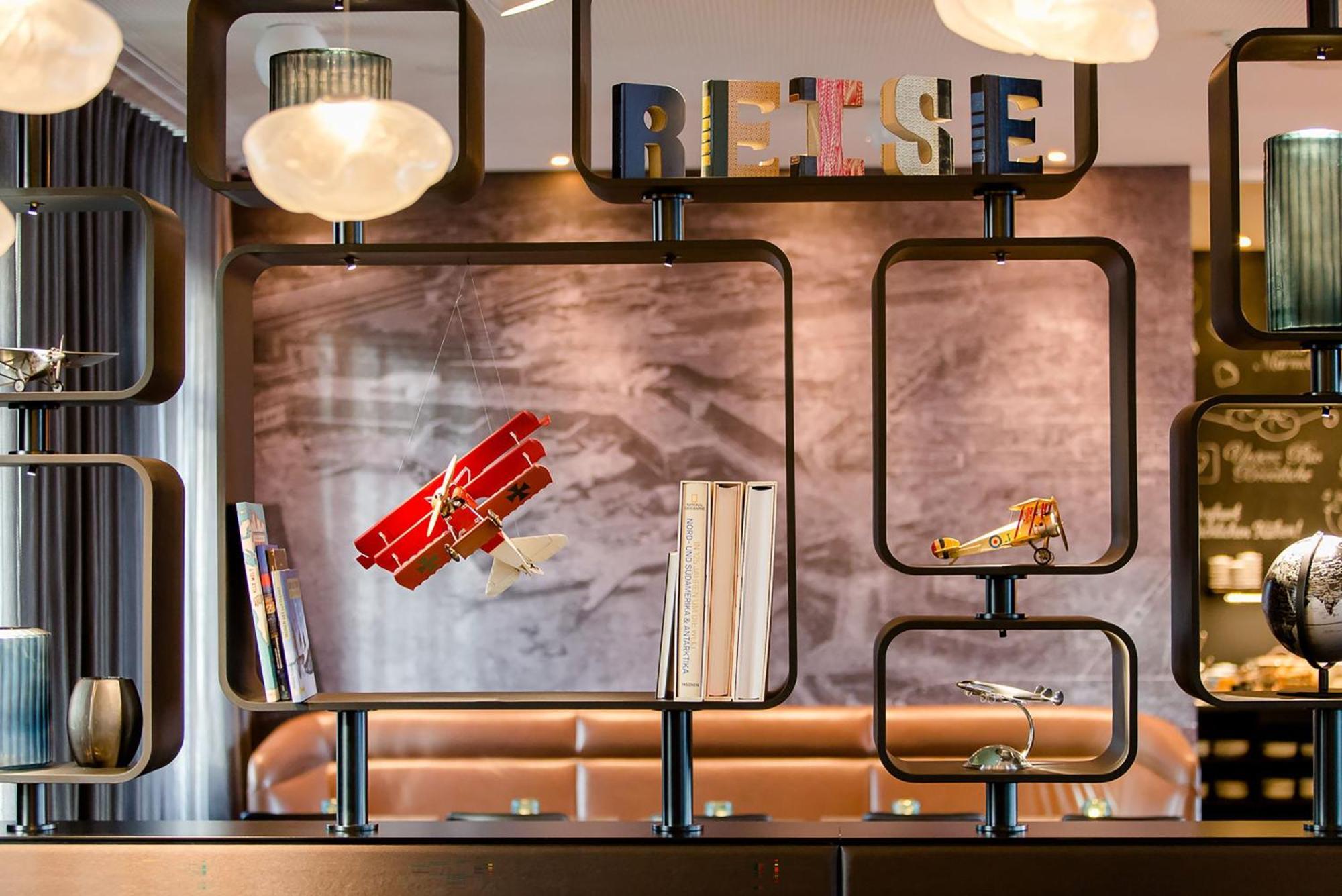 Motel One Frankfurt Airport Frankfurt am Main Eksteriør billede