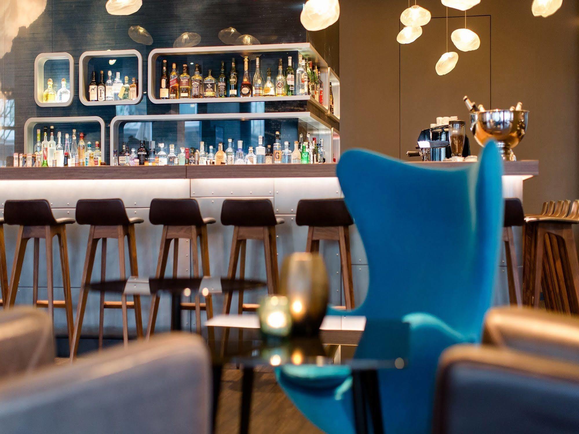 Motel One Frankfurt Airport Frankfurt am Main Eksteriør billede